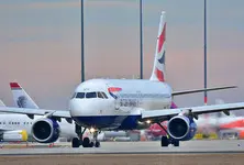 UK airports hit by flight delays due to ‘technical issues’
