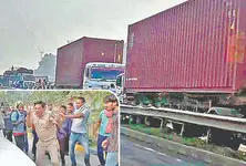 Hit-and-run law put on hold by Centre, Truckers likely to call protest off