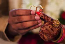 Marriages between NRIs/OCIs, Indian citizens must be registered: Law panel