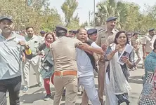 Old pension scheme: Govt employees protest at Gandhinagar secretariat