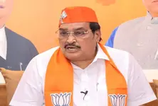 Gujarat BJP in damage control mode, CR Patil to join candidates on campaigns