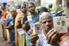 Polling for 39 LS seats commences in TN