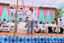 Former Congress MLA Indranil Rajguru compares Rahul Gandhi with Mahatma Gandhi