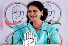 ‘Leak pe leak… in Gujarat’, Priyanka highlights joblessness at Banaskantha rally