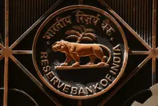 RBI shifts 100 tonnes of gold from vaults in UK to India; Oppn reacts