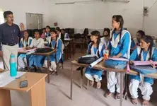 IIT experts from Gandhinagar to give lessons in teaching to UP teachers