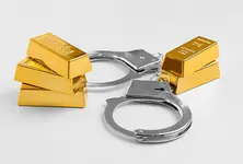 Ahmedabad jewellery store employee stages 1 kg gold loot, CCTV nails lie