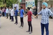 MSU local quota: Vadodara students make human chain to protest