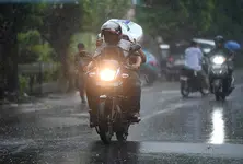 Heavy rains lash Ahmedabad, parts of Gujarat