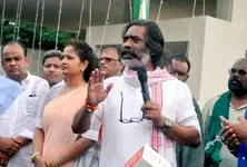 Out on bail, Hemant Soren likely to become Jharkhand CM again