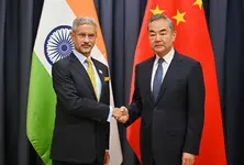 EAM Jaishankar meets Chinese counterpart, says LAC must be respected