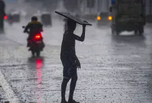 Torrential rains lash Mumbai, parts of Maharashtra; schools shut in Nagpur