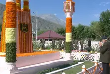 PM Modi pays homage to bravehearts of Kargil war at Dras