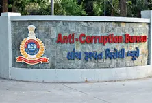 Red-handed: ACB nabs AMC official taking ₹20 lakh bribe