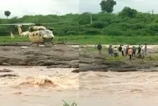 Army chopper rescues 12 trapped on Maha river islet for 18 hours