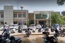 Frequent glitches in RTO server causing financial losses to two-wheeler dealers