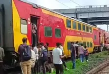 Ahmedabad-Mumbai double decker train compartments detach mid-way