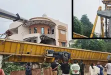 Contractor served notice over Surat Metro crane collapse