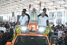 PM Modi inaugurates, lays foundation for key projects worth ₹8,000 cr in Gujarat