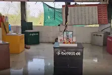 Idol damaged, donation box of temple stolen by miscreants in Dakor