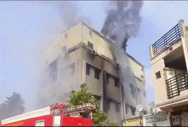Massive fire erupts at fabric godown in Ahmedabad