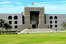 Our heads hang in shame: Guj HC on pregnant woman dying due to lack of roads