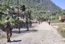 One abducted TA soldier in J&K escapes, search on for other