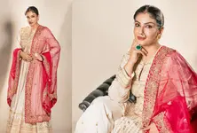 Raveena Tandon celebrates Karva Chauth with special wish for hubby Anil in Sanskrit