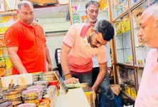 Ahmedabad Crime Branch detains 10 in major crackdown on drugs near Gujarat University