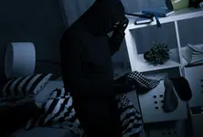 Woman injured, robbed in Ahmedabad home invasion