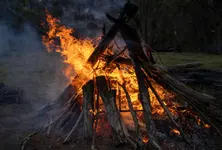 Three girls in Surat die from toxic fumes of bonfire