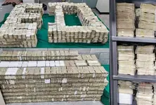 ED seizes ₹13.5 crore after multiple raids in Ahmedabad and Mumbai