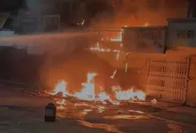 Fire at Manek Chowk causes damage worth ₹40,000, no casualties reported