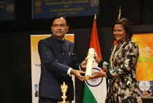 India honours Trinidad and Tobago President with Pravasi Bharatiya Samman Award