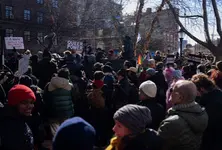 Pentagon sets 30-day deadline to remove transgender troops from US military