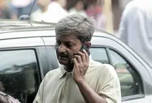 Man threatens to set wife ablaze over phone call in Ahmedabad, case filed