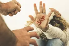 Three men abuse woman throw stones at her house in Fatewadi