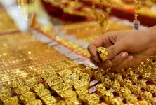 Gold may hit ₹1 lakh amid Trump tariffs, recession fears: Experts