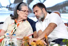 Delhi court issues notice to Sonia, Rahul Gandhi in National Herald case