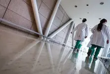 Night shifts may raise risk of asthma in women: Study