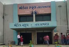38 school students rescued after flood like situation due to heavy rains in Bhavnagar