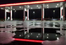 Adani, Jio collaborate to use each other’s fuel, gas pumps