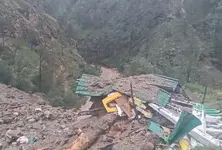 Uttarkashi cloudburst 8 9 labourers missing rescue ops underway