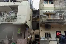 Twin 2000 litre water tanks collapse from 3rd floor of Ahmedabad flat no casualties reported