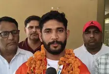 30-year-old Sandeep from Gujarat sets world record with 20000 surya namaskars in 37 hours