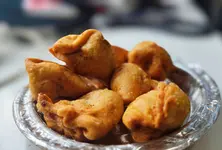 Warning labels on food not selective towards Indian snacks, says govt