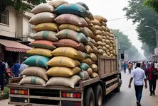SOG Ahmedabad seizes govt wheat worth rs 3.3 lakh diverted to private company