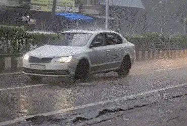 Red alert for extremely heavy rain in 6 Gujarat districts Ahmedabad sees heavy rain