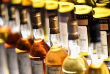 rs 500 liquor sold for rs 1200 in Gujarat Bootlegging thrives amid allegations of police collusion