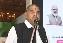 Gujarat education minister asks citizens to fill potholes, says ‘no need to call government’